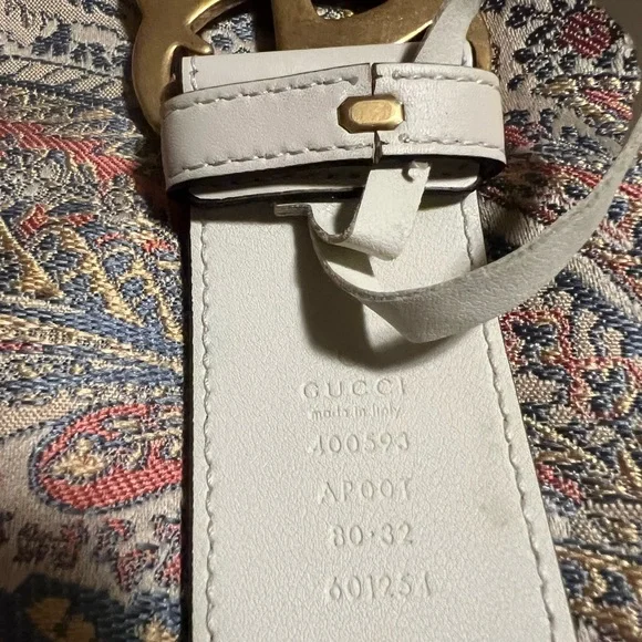 Gucci White Belt with Gold Buckle - Picture 7 of 8